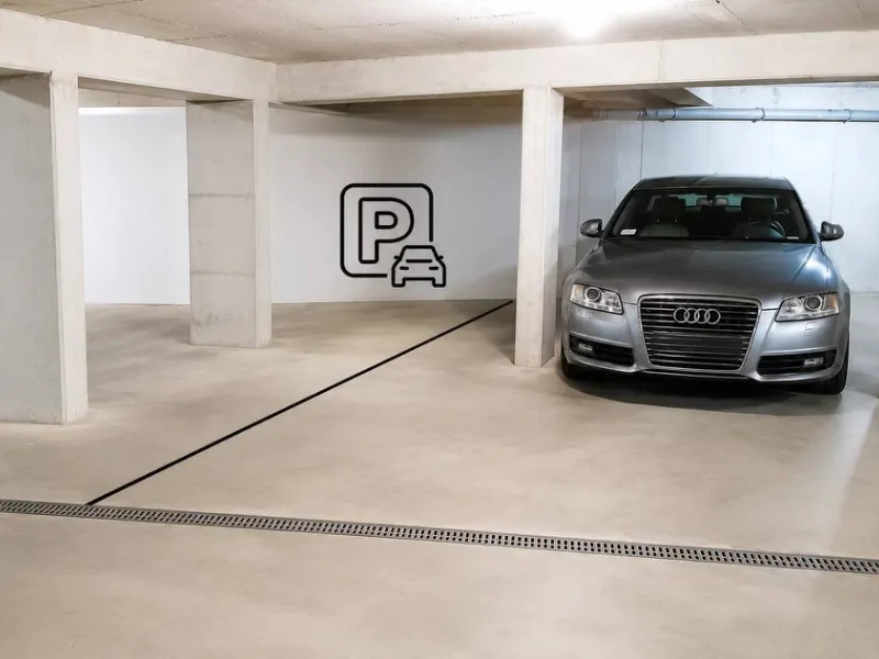SCHIFFLINGEN - InnenParkplatz