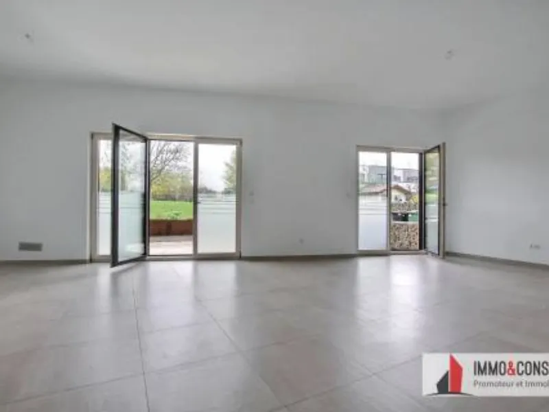 GEWERBE / BÜRO mit Terrasse in MAMER